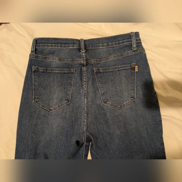 NWOT Vibrant M.I.U. Slim Flare Smooth & Stretchy Jean - Picture 6 of 6